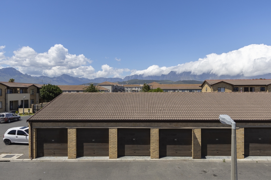 2 Bedroom Property for Sale in Guldenland Western Cape